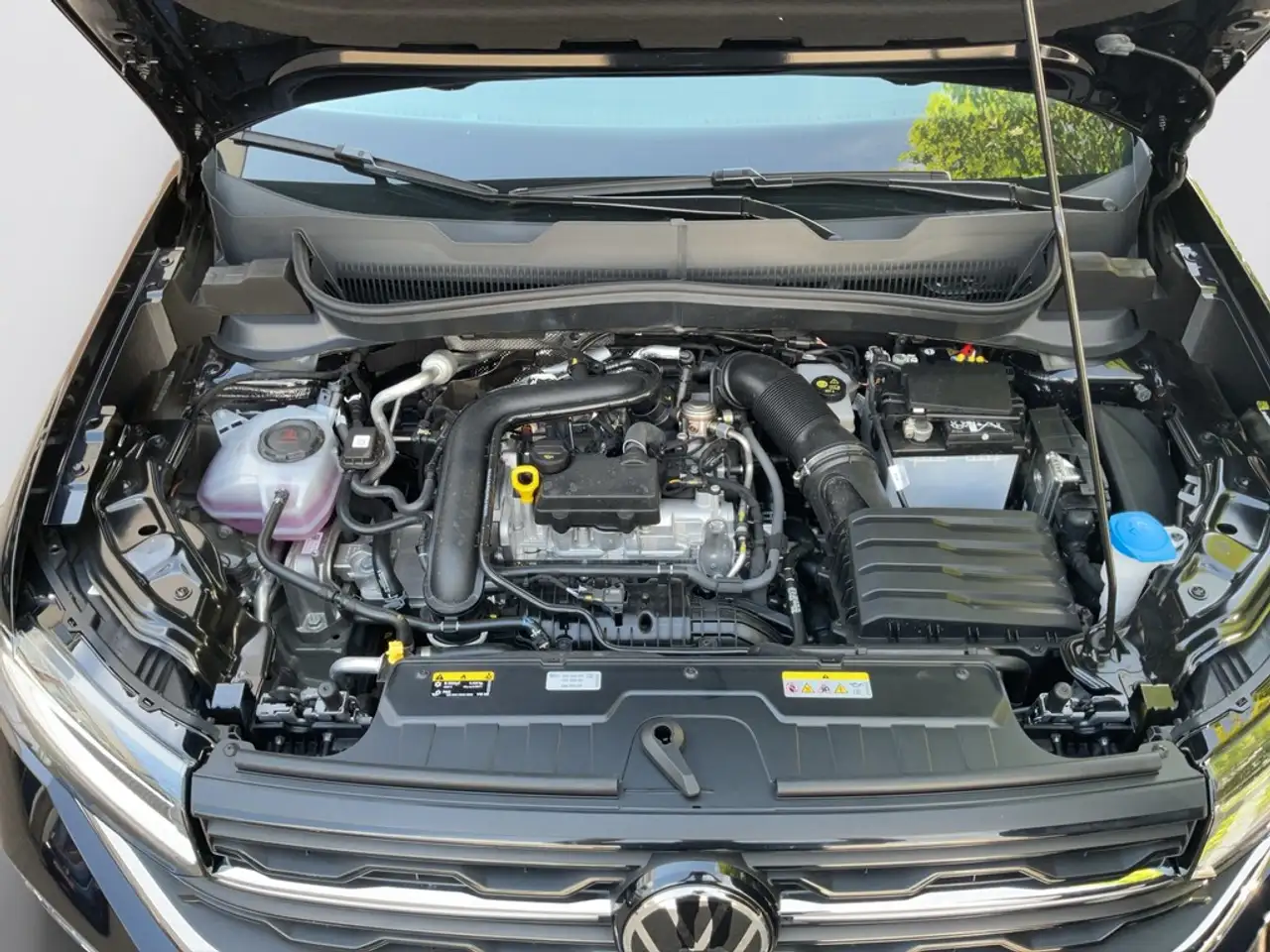 Volkswagen T-Cross Style 1.0 l TSI DSG /PDC/IQ LIGHT — Galerie du véhicule 21