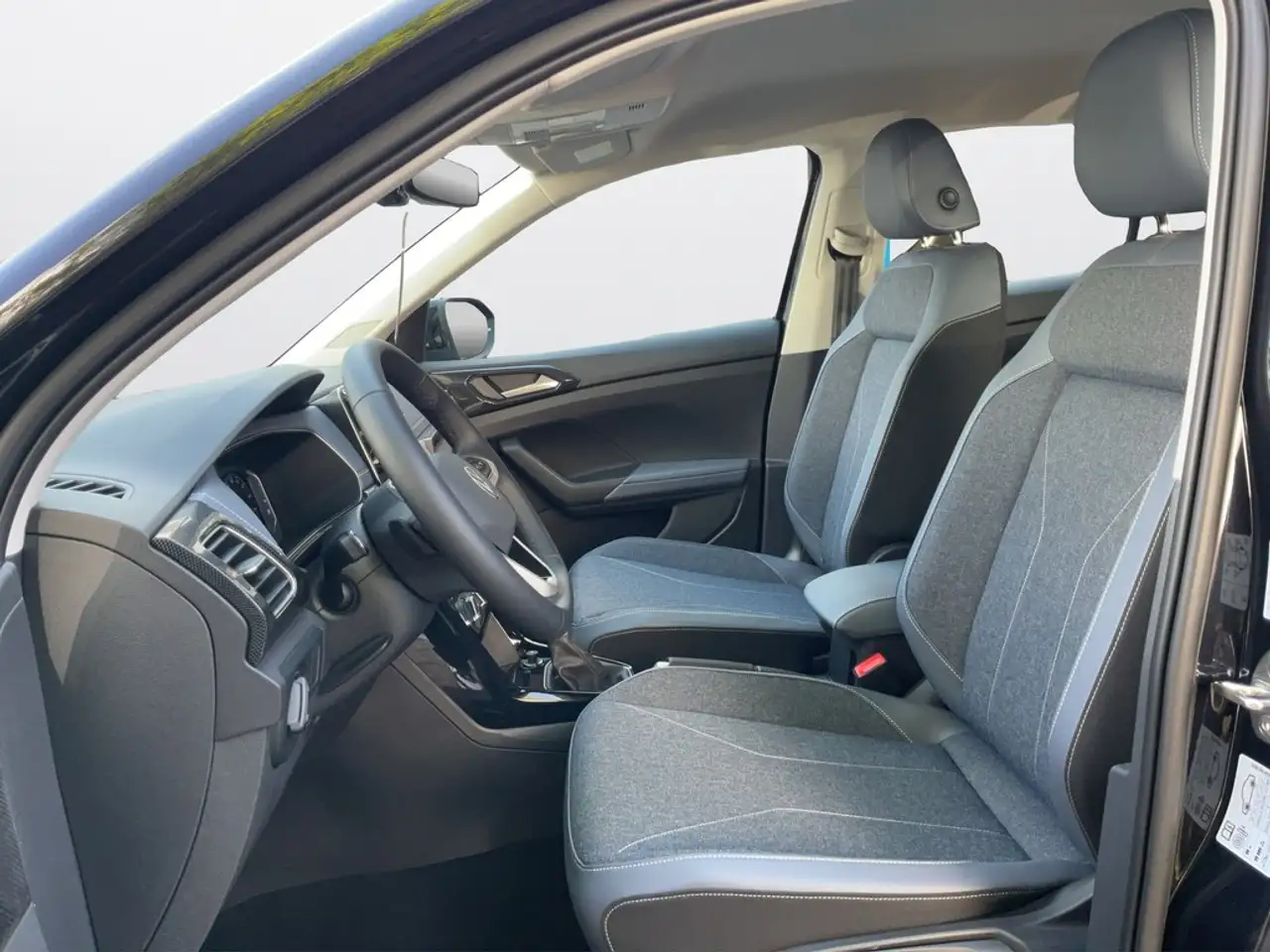 Volkswagen T-Cross Style 1.0 l TSI DSG /PDC/IQ LIGHT — Galerie du véhicule 11