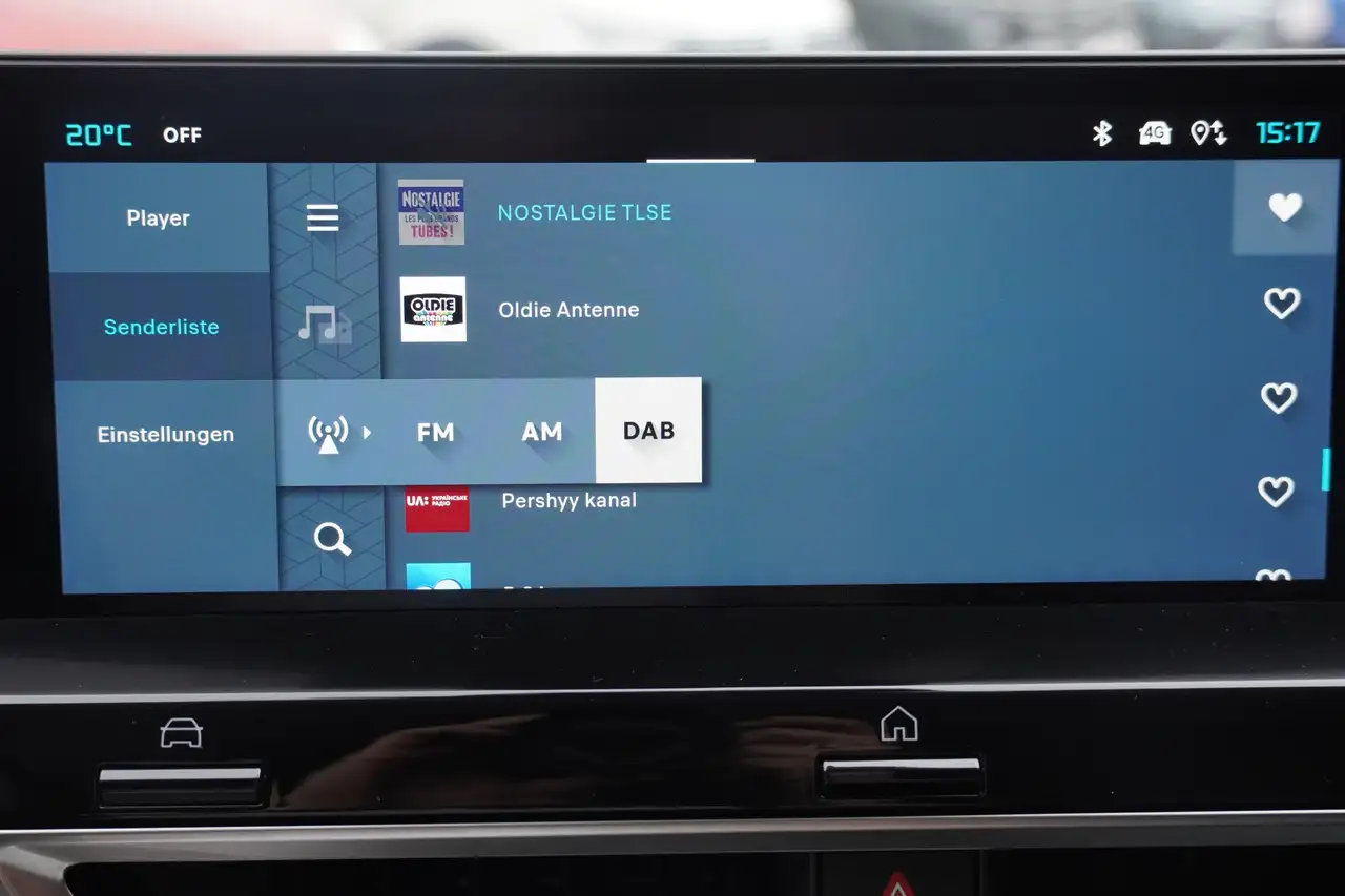 Citroen C4 PureTech 130 Aut. LED ACC Navi 360° — Vehicle gallery 22