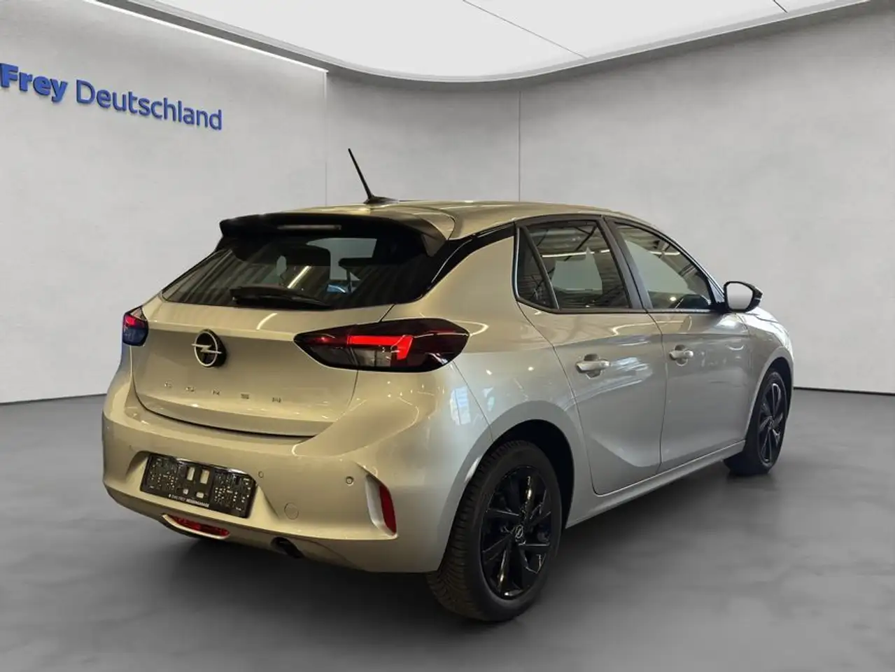 Opel Corsa 1.2 Start/Stop — معرض صور السيارة 6