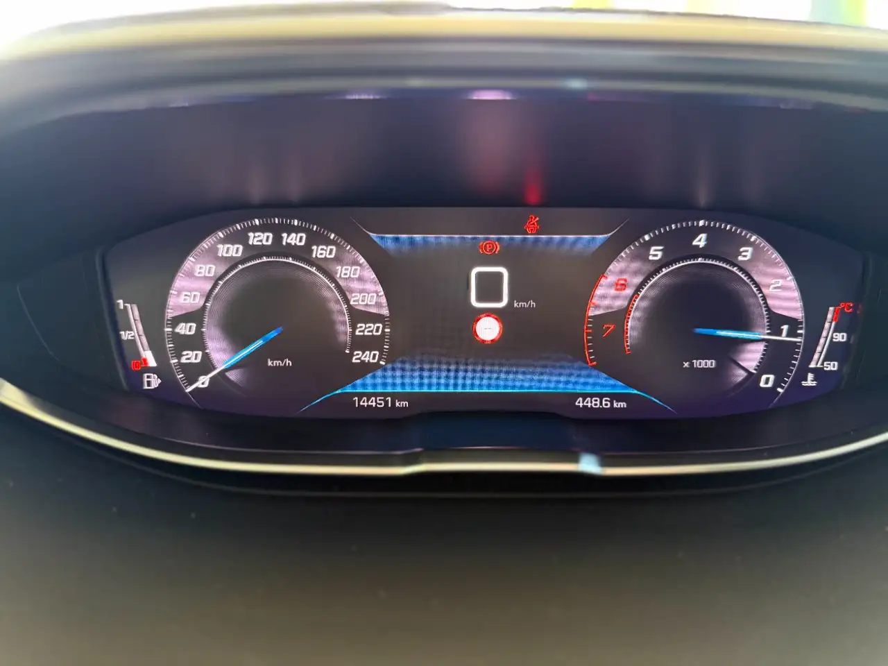 Peugeot 3008 1.2 PureTech 130 CarPlay*DAB — Vehicle gallery 19