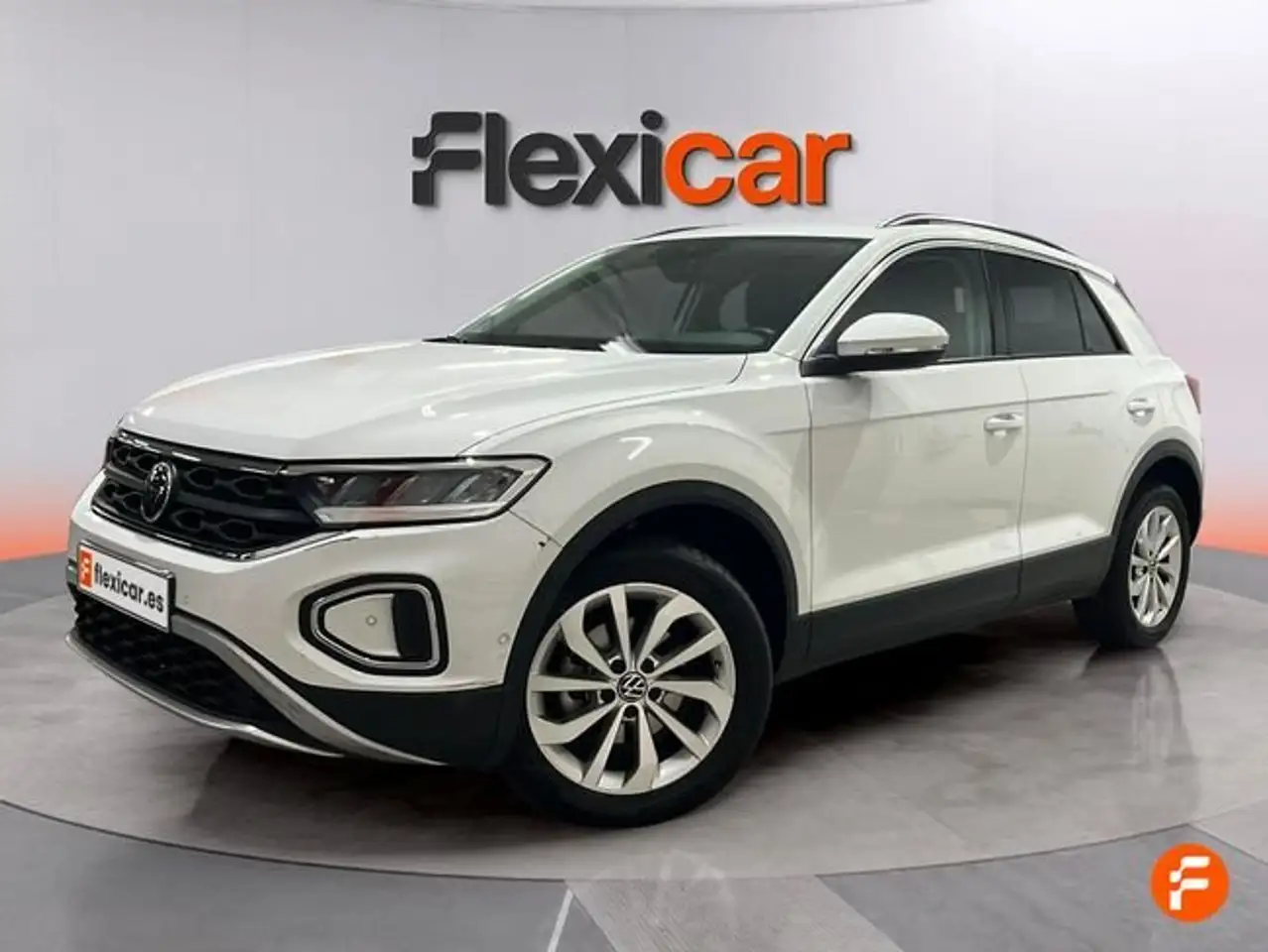 Volkswagen T-Roc 1.0 TSI Life 81kW — معرض صور السيارة 3