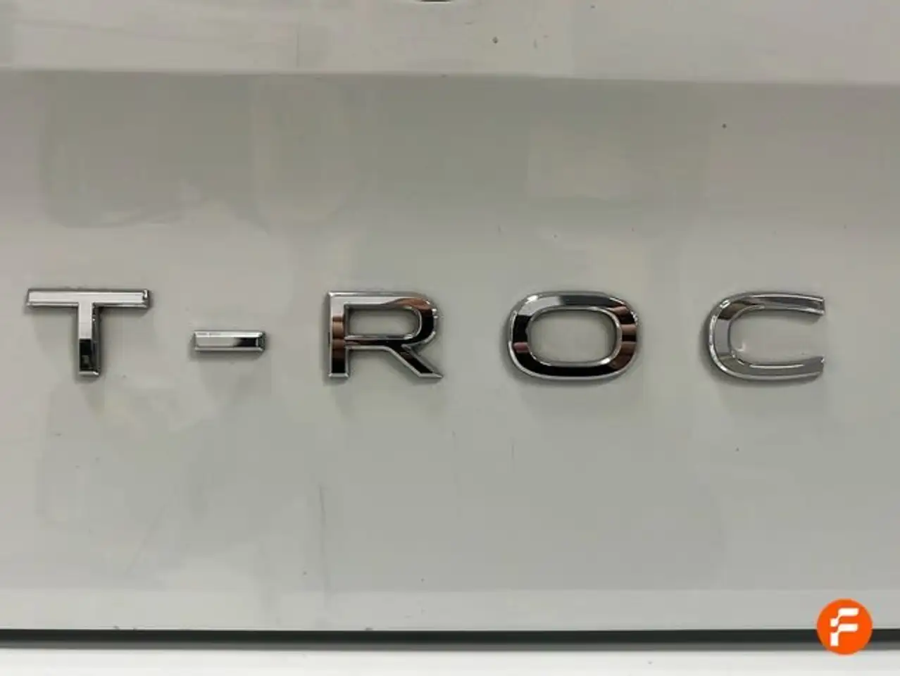Volkswagen T-Roc 1.0 TSI Life 81kW — معرض صور السيارة 23