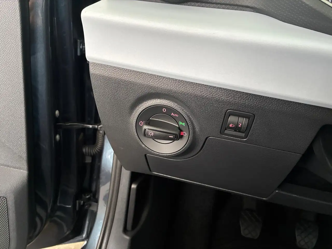 SEAT Ibiza Style Edition 1.0TSI LED PDC GRA FULL-LINK — معرض صور السيارة 10