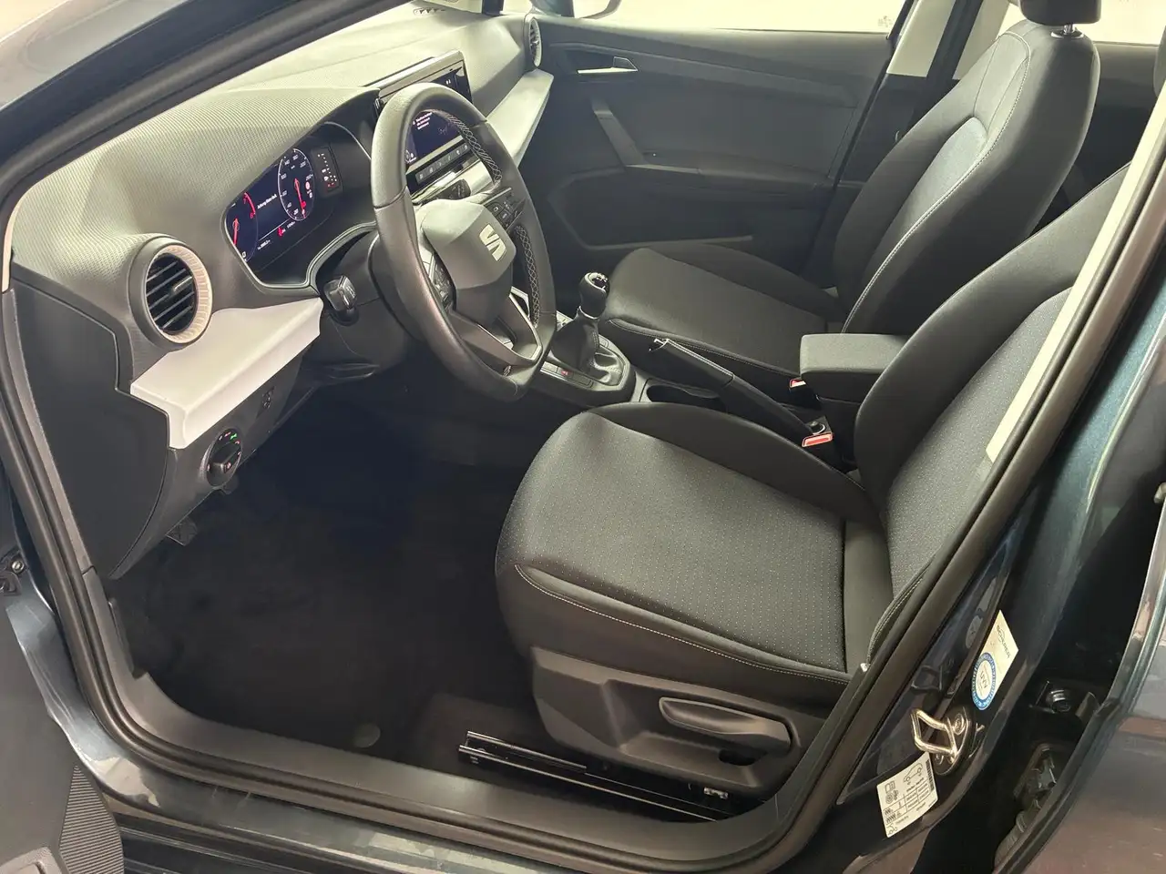 SEAT Ibiza Style Edition 1.0TSI LED PDC GRA FULL-LINK — معرض صور السيارة 20