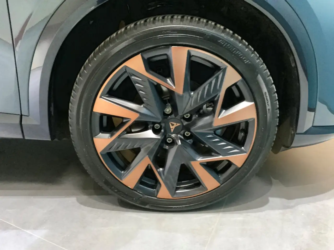 CUPRA Formentor 1.5 eTSI DSG+DCC +Rückfahrkamera — Galería del vehículo 10