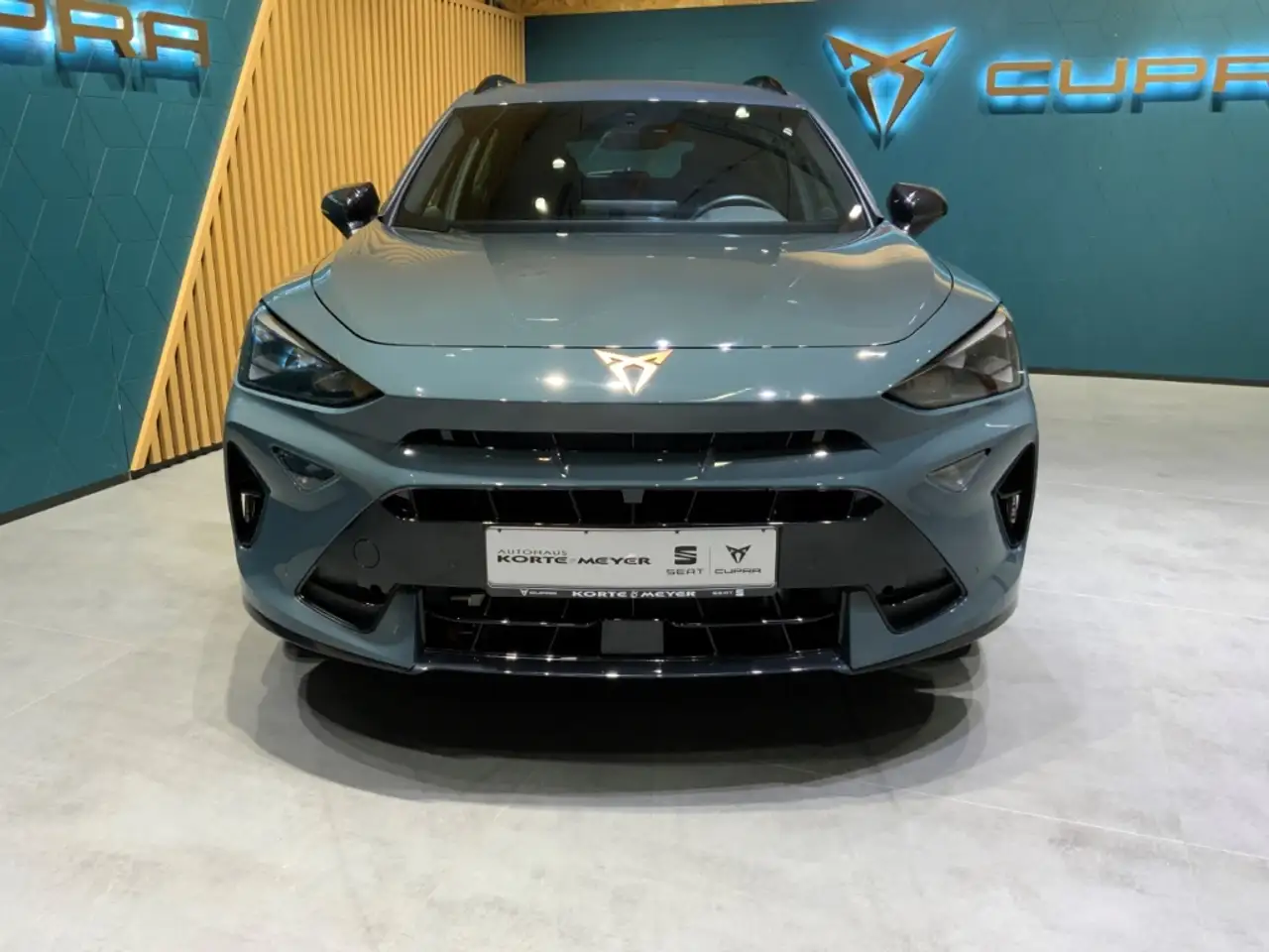 CUPRA Formentor 1.5 eTSI DSG+DCC +Rückfahrkamera — Galería del vehículo 3