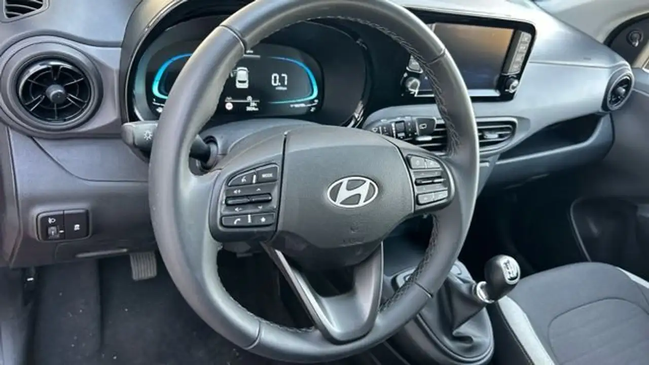 Hyundai i10 1.0 Essence — Galerie du véhicule 14