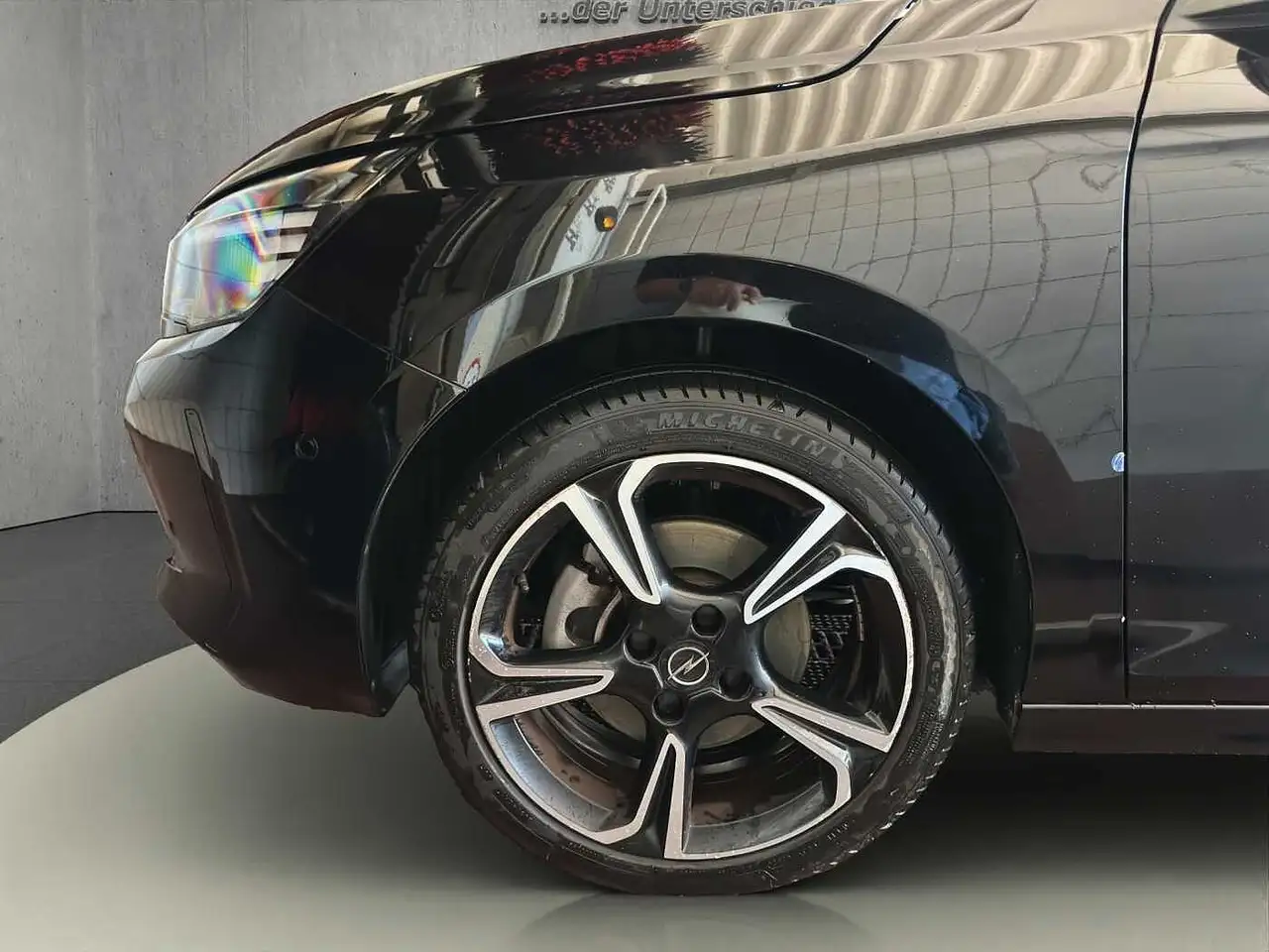 Opel Corsa GS //Navi/ Winterpaket/Kamera/ — Galería del vehículo 13