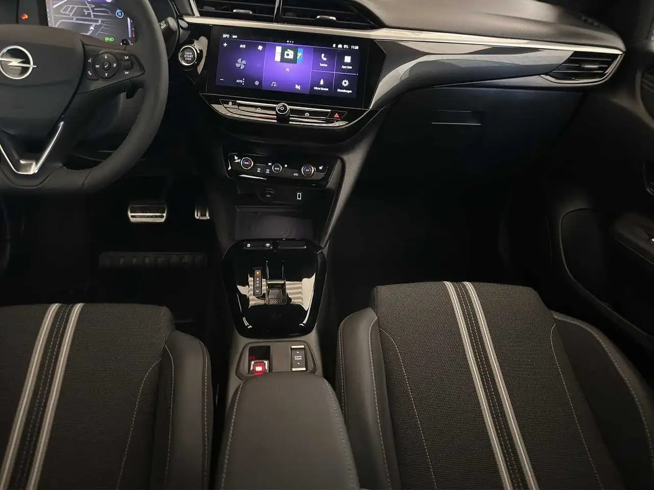 Opel Corsa GS //Navi/ Winterpaket/Kamera/ — Galería del vehículo 6