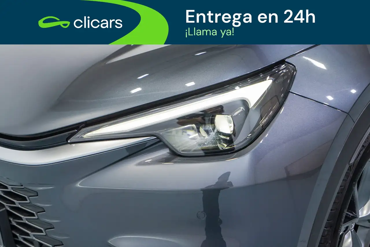 Lexus LBX Elegant — Galerie du véhicule 10