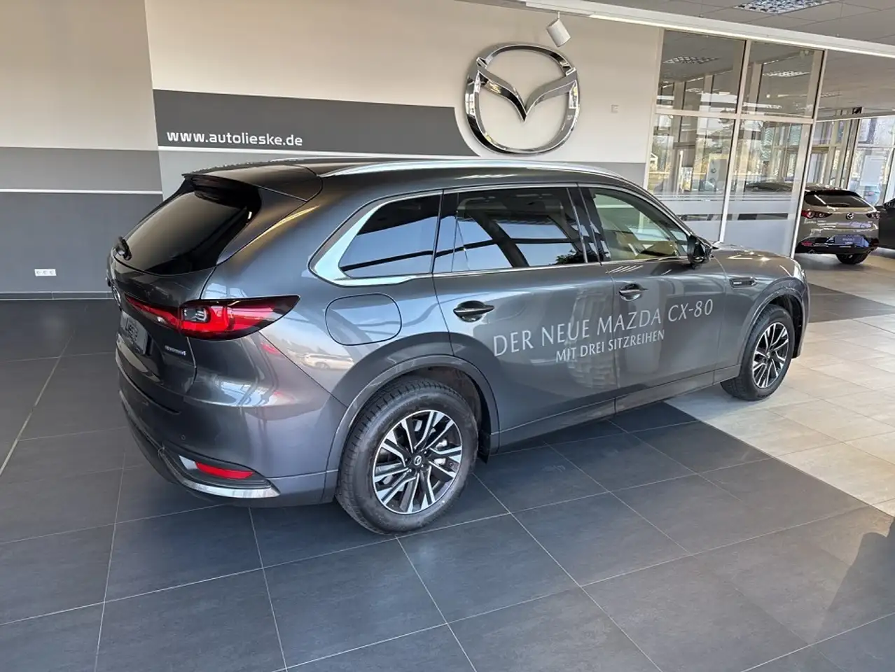 Mazda CX-80 2.5L e-SKYACTIV PHEV 327ps 8AT AWD Homura COSO — Vehicle gallery 4