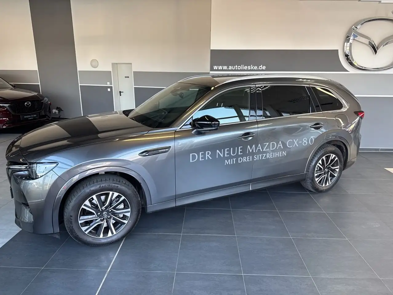 Mazda CX-80 2.5L e-SKYACTIV PHEV 327ps 8AT AWD Homura COSO — Vehicle gallery 2
