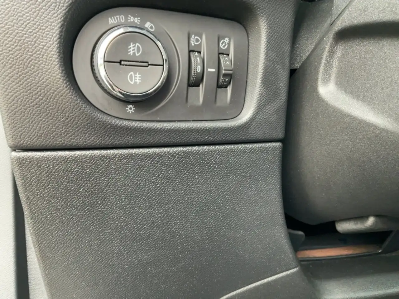 Opel Mokka 1.2 Turbo Elegance LED+Kam.+KeyLess+KlimaA — معرض صور السيارة 18