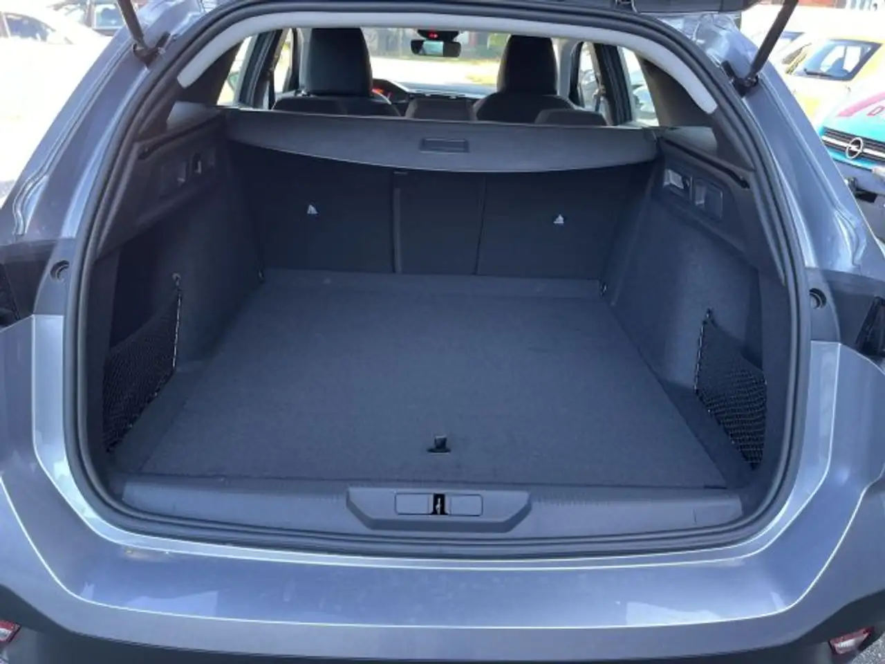Peugeot 308 SW PureTech 130 Active Pack — Galería del vehículo 8