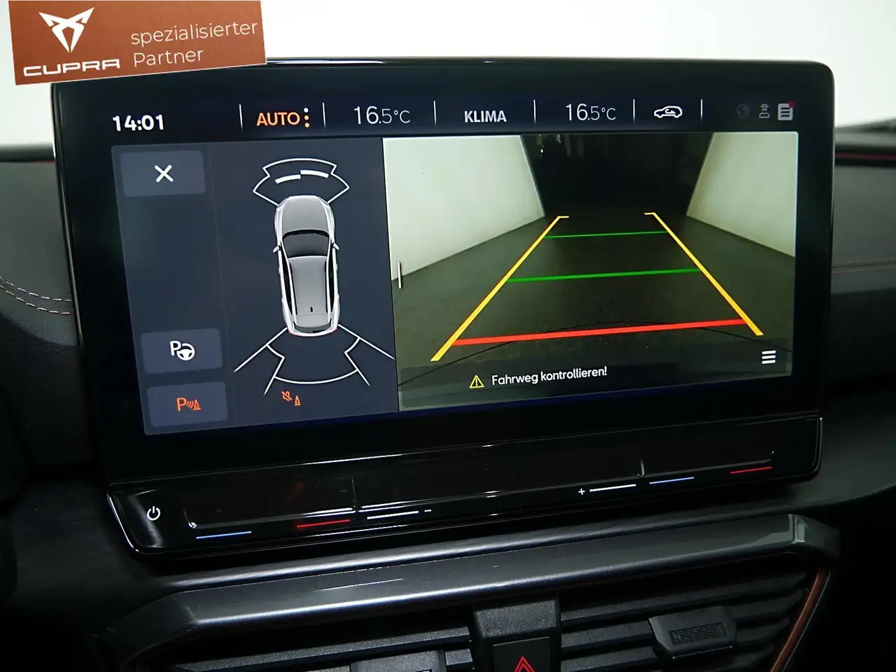 CUPRA Formentor VZ 2.0TSI 4x4 DSG Rückfahrkamera Navi — Galerie du véhicule 11