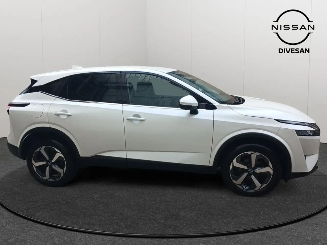 Nissan Qashqai 1.3 DIG-T MHEV 116KW N-CONNECTA CVT 5P — Galerie du véhicule 7