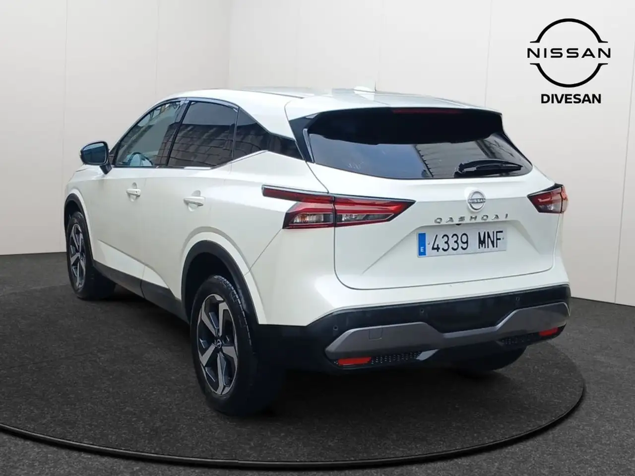 Nissan Qashqai 1.3 DIG-T MHEV 116KW N-CONNECTA CVT 5P — Galerie du véhicule 6