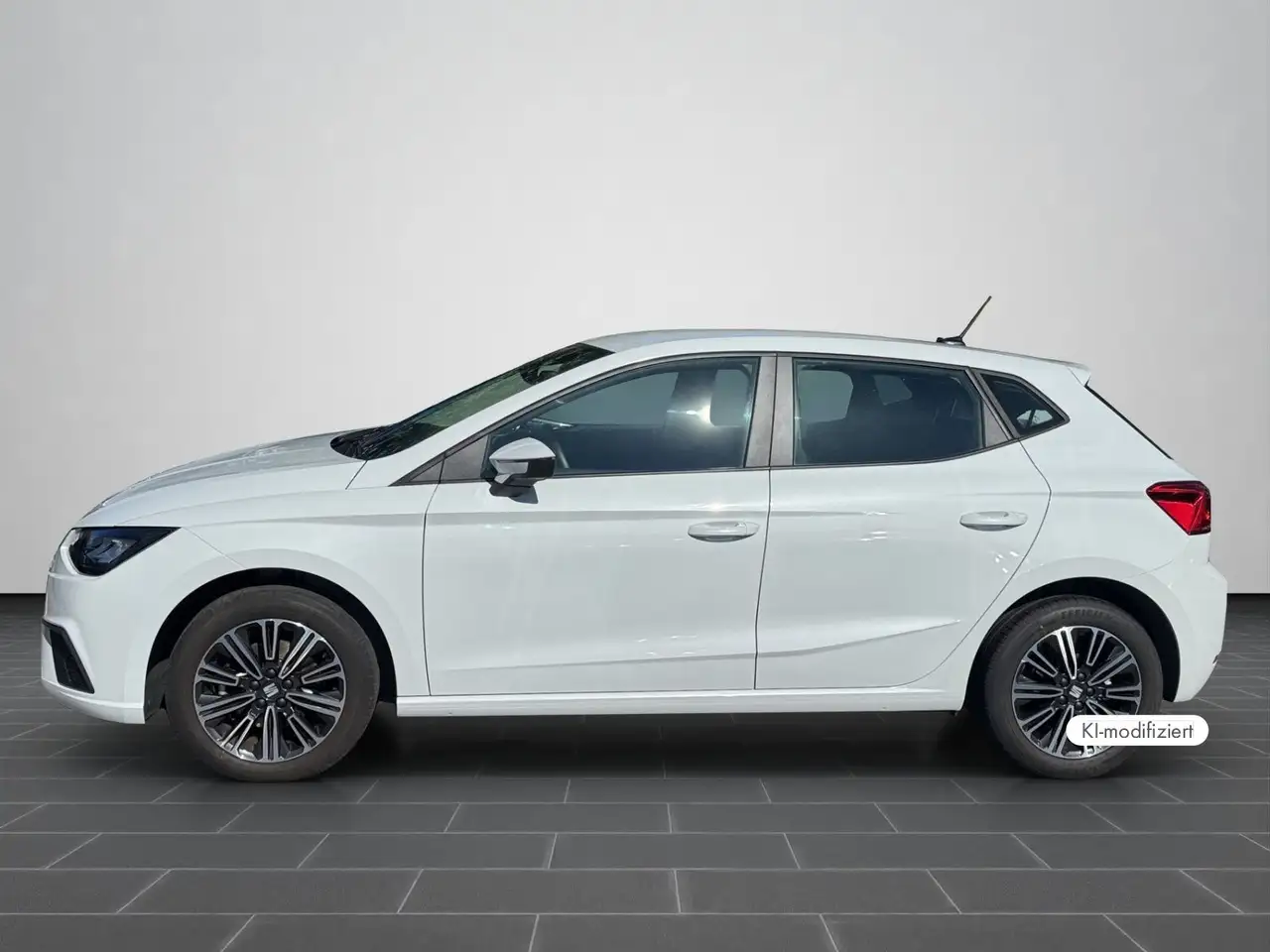 SEAT Ibiza 1.0 TSI Style LED SHZ FULL LINK — معرض صور السيارة 7