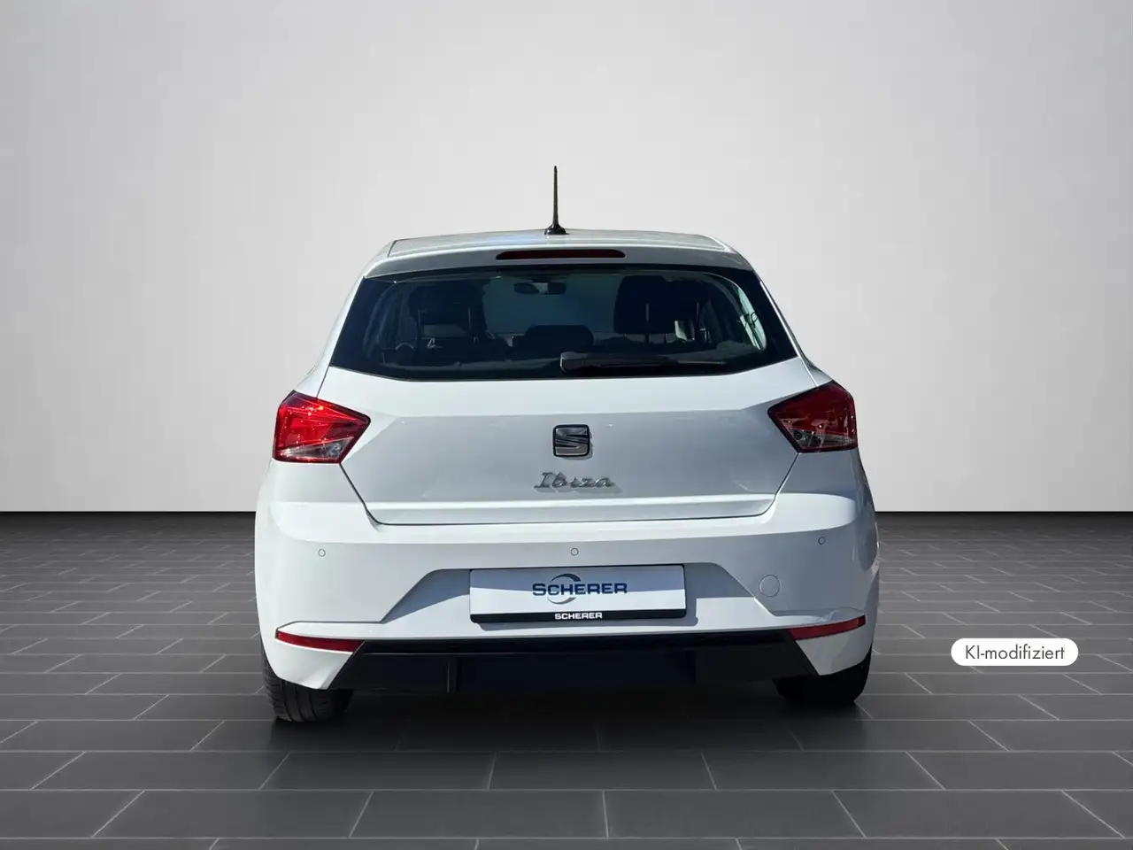 SEAT Ibiza 1.0 TSI Style LED SHZ FULL LINK — معرض صور السيارة 6