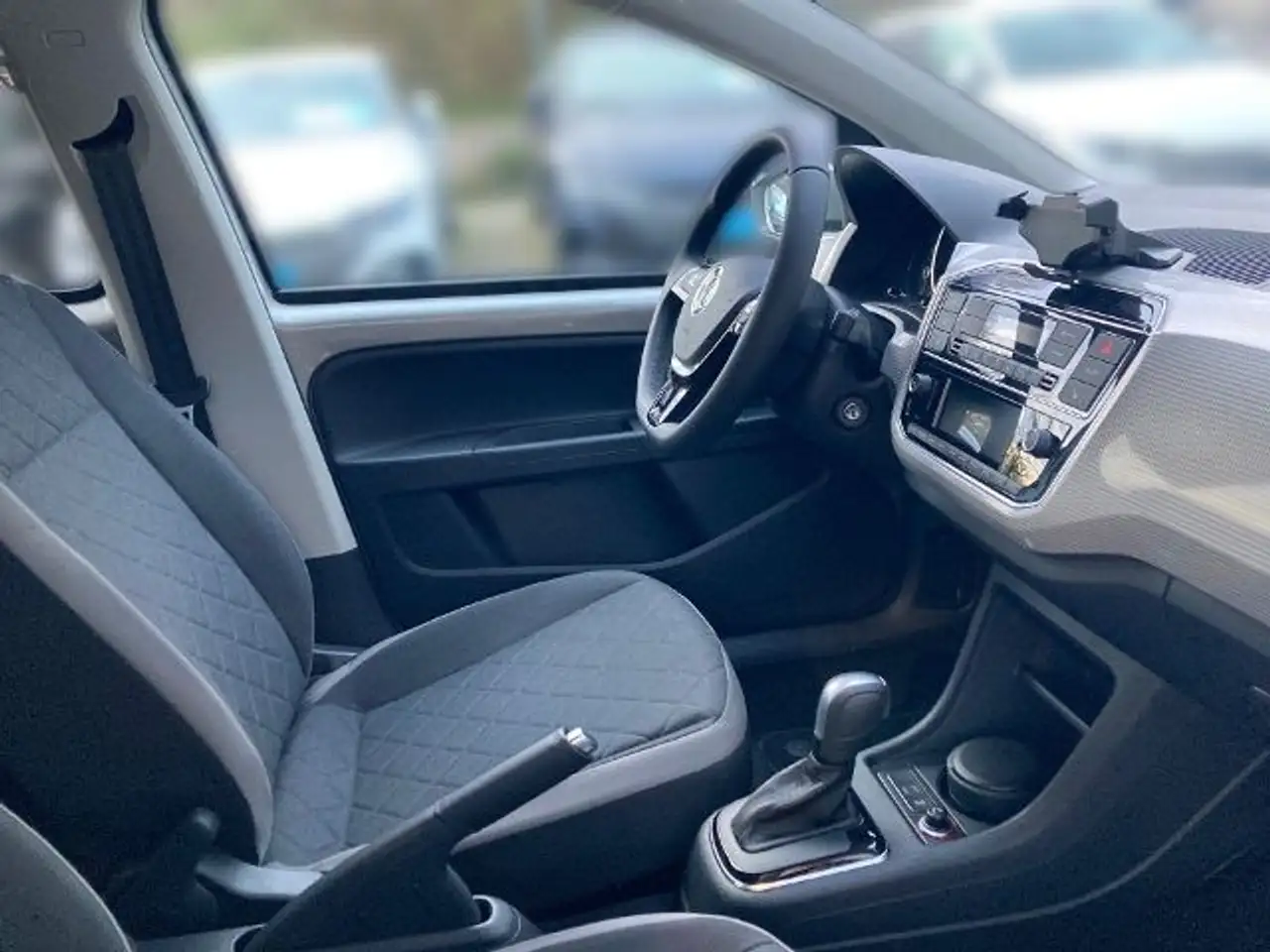 Volkswagen e-up! Edition LM KLIMA RADIO — Galerie du véhicule 15