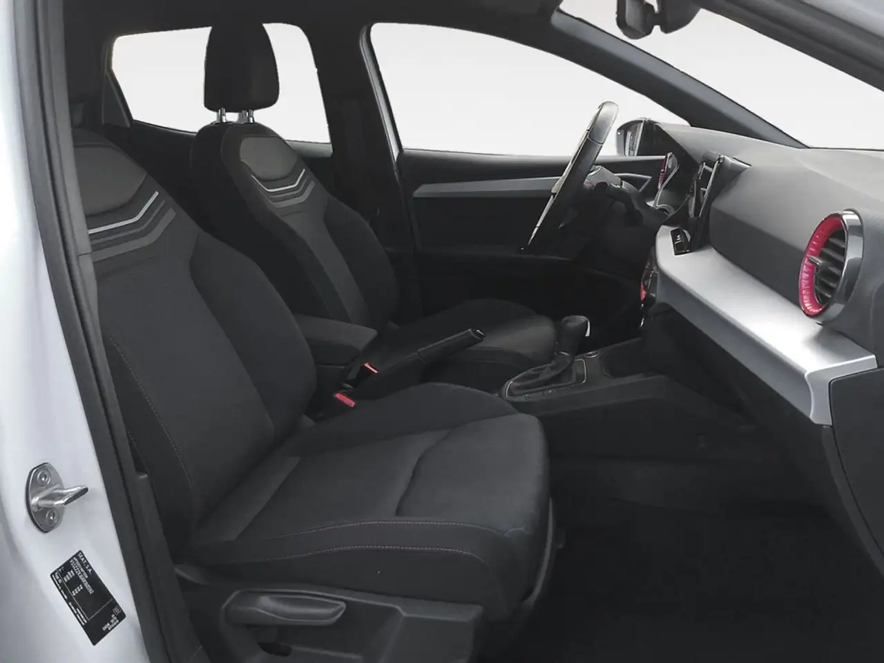 SEAT Ibiza 1.5 TSI S&S FR XS DSG7 150 — Vehicle gallery 10