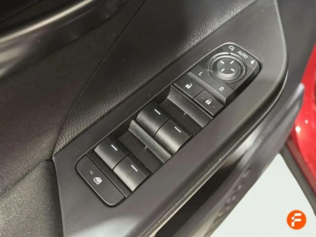 Toyota C-HR 200H GR Sport AWD — معرض صور السيارة 18