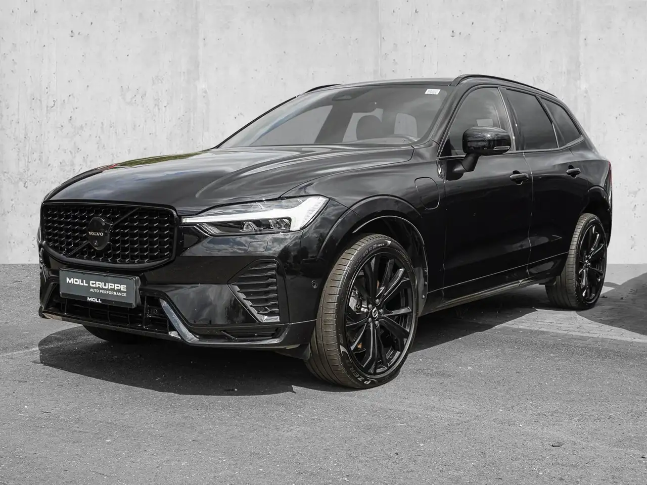 Volvo XC60 T8 AWD Black Edition Ultra Plug-in Hybrid — Galería del vehículo 2