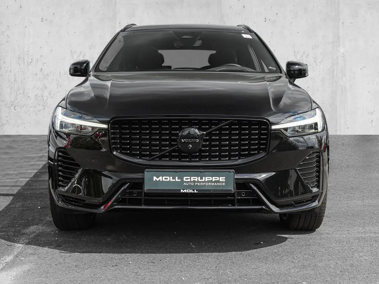 Volvo XC60 T8 AWD Black Edition Ultra Plug-in Hybrid — Galería del vehículo 3