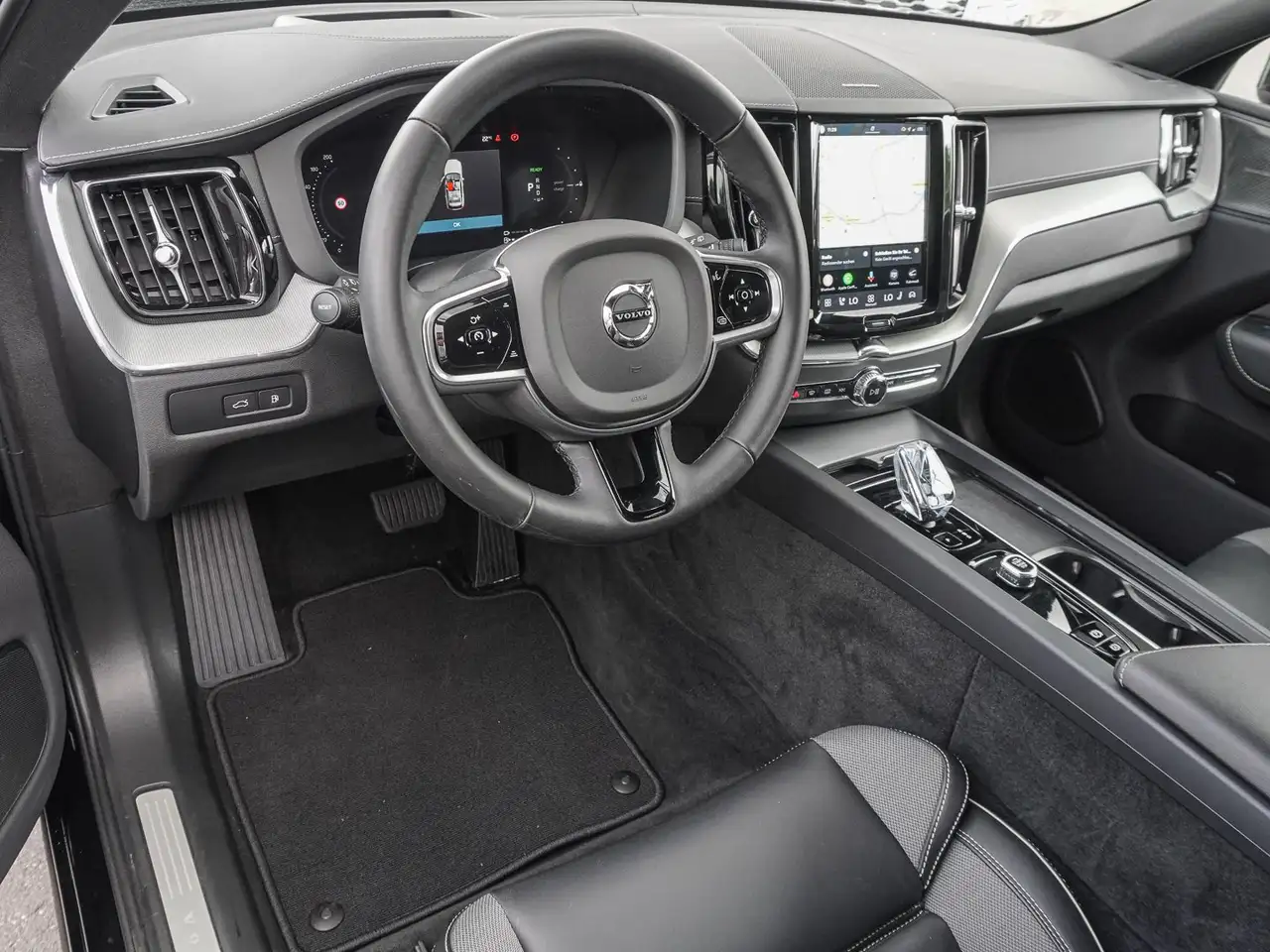 Volvo XC60 T8 AWD Black Edition Ultra Plug-in Hybrid — Galería del vehículo 10