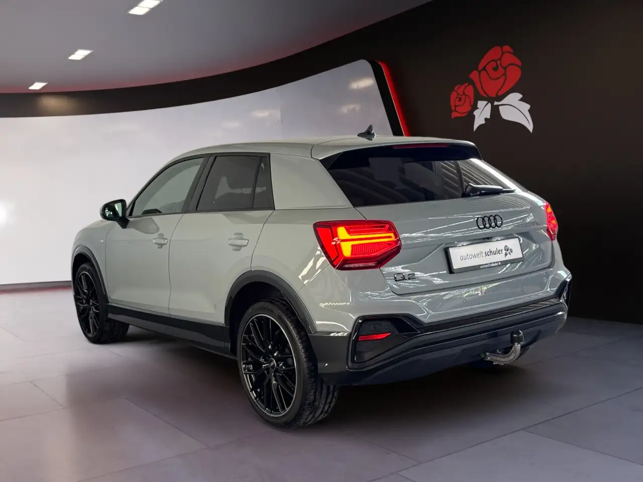 Audi Q2 35 1.5 TFSI S-tronic S-line AHK RFK Matrix-LED — Vehicle gallery 4