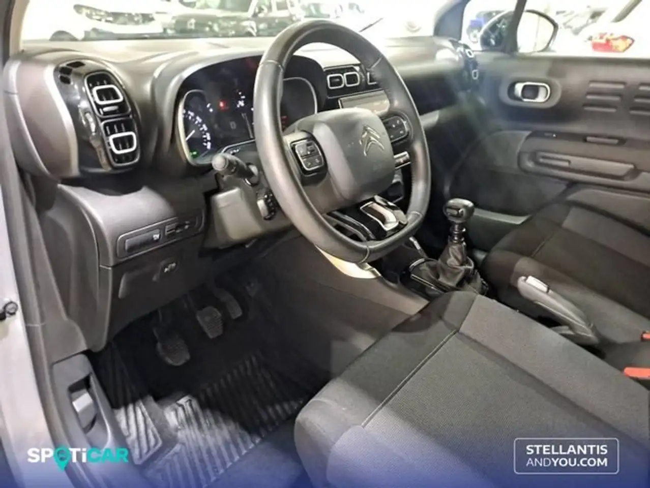 Citroen C3 Aircross BlueHDi 81kW (110CV) Plus — Vehicle gallery 20