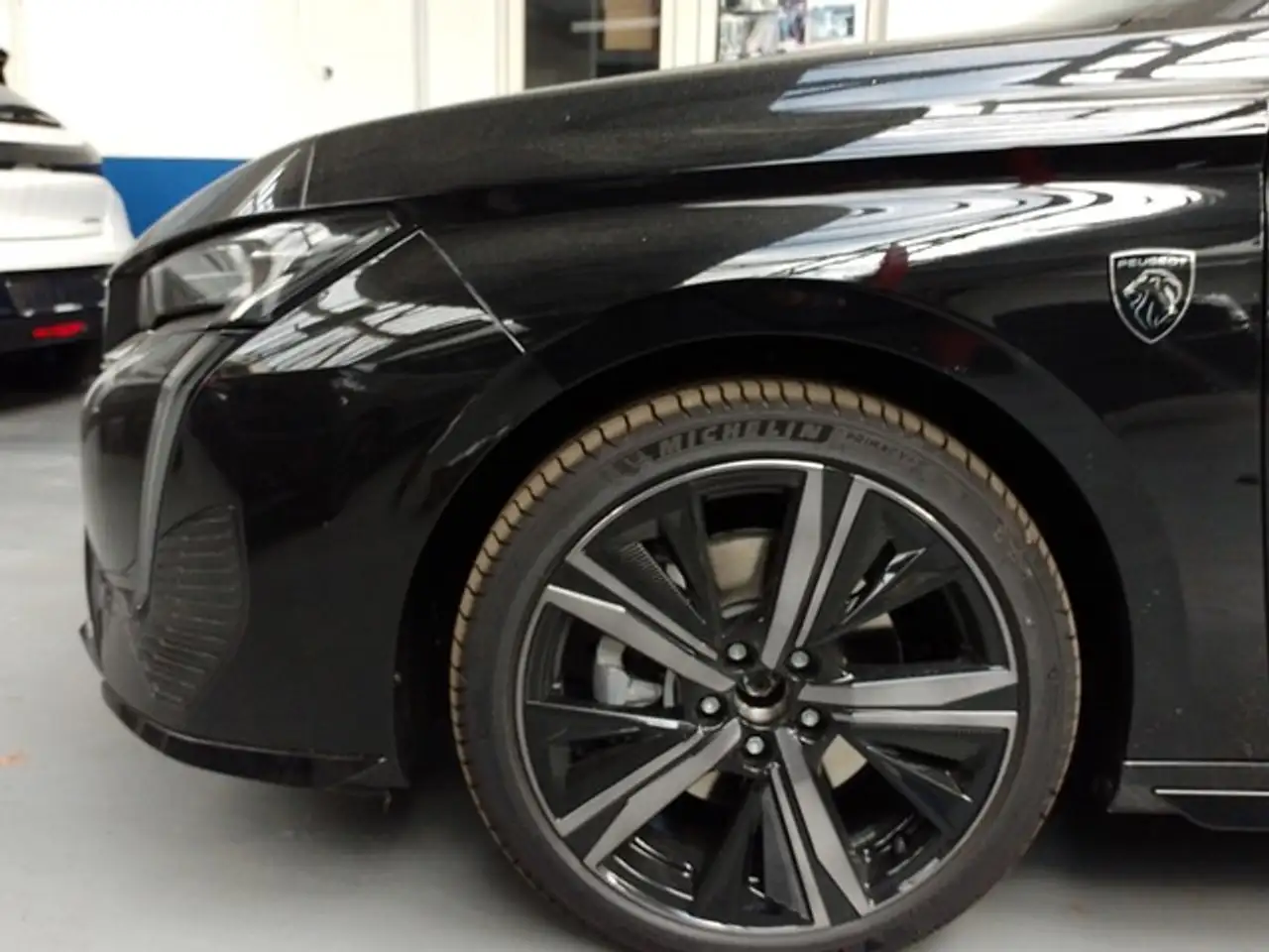 Peugeot 308 GT PURETECH 130 EAT8 GT — معرض صور السيارة 7