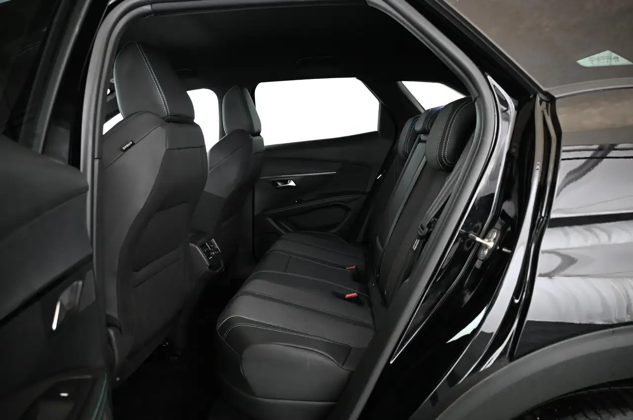 Peugeot 3008 1.6 180 PHEV e-EAT8 Allure-Pack LED/ACC/19 — معرض صور السيارة 23