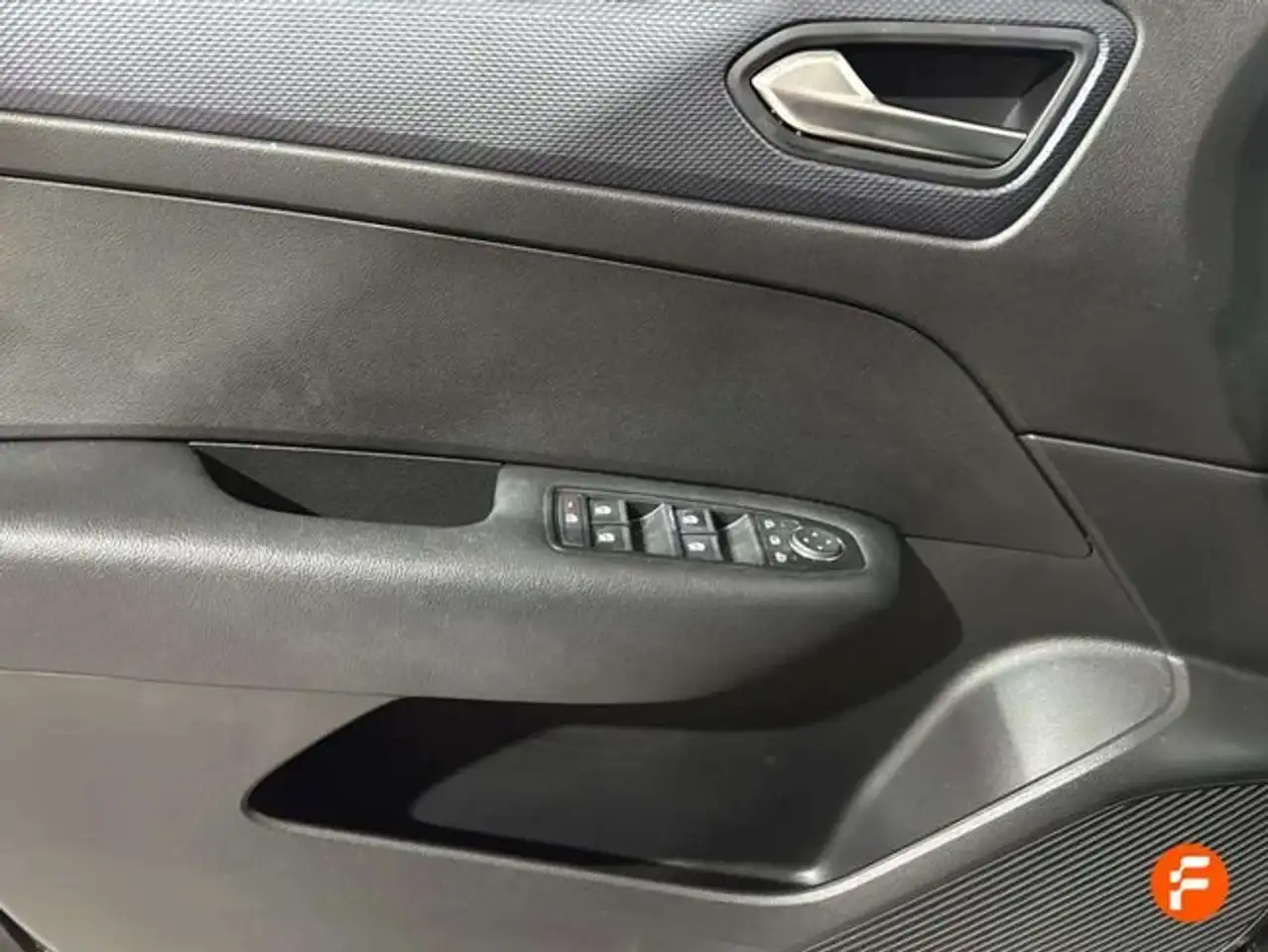 Renault Arkana Evolution TCe 103kW(140CV) EDC mild hybr — Vehicle gallery 26