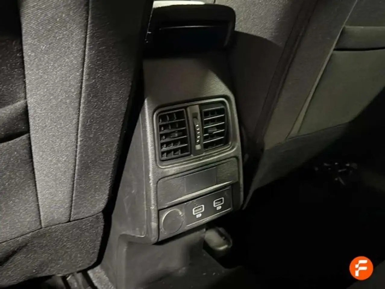 Renault Arkana Evolution TCe 103kW(140CV) EDC mild hybr — Vehicle gallery 25