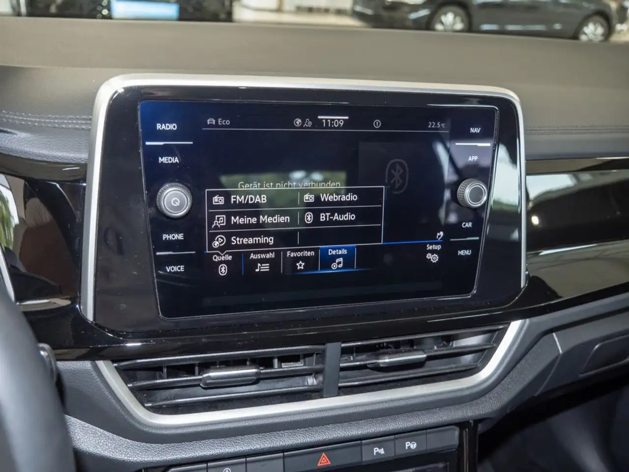 Volkswagen T-Roc 1.0 TSI R-Line Klima LED-Plus PDC SHZ — معرض صور السيارة 13
