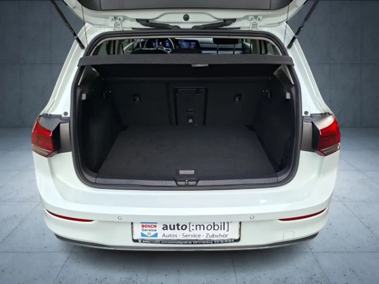 Volkswagen Golf VIII 1.5 eTSI DSG Style LEDplus+NAVI+LHZ+PDC — معرض صور السيارة 14