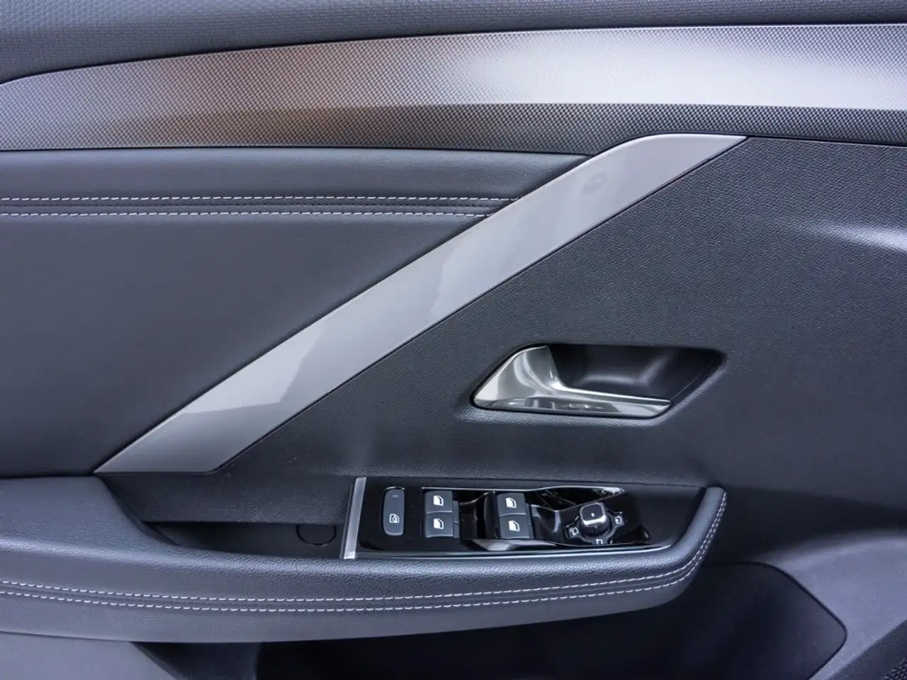 Opel Astra L Sports Tourer GS 1.2 Turbo AHK Allwetter (137) — Galerie du véhicule 28