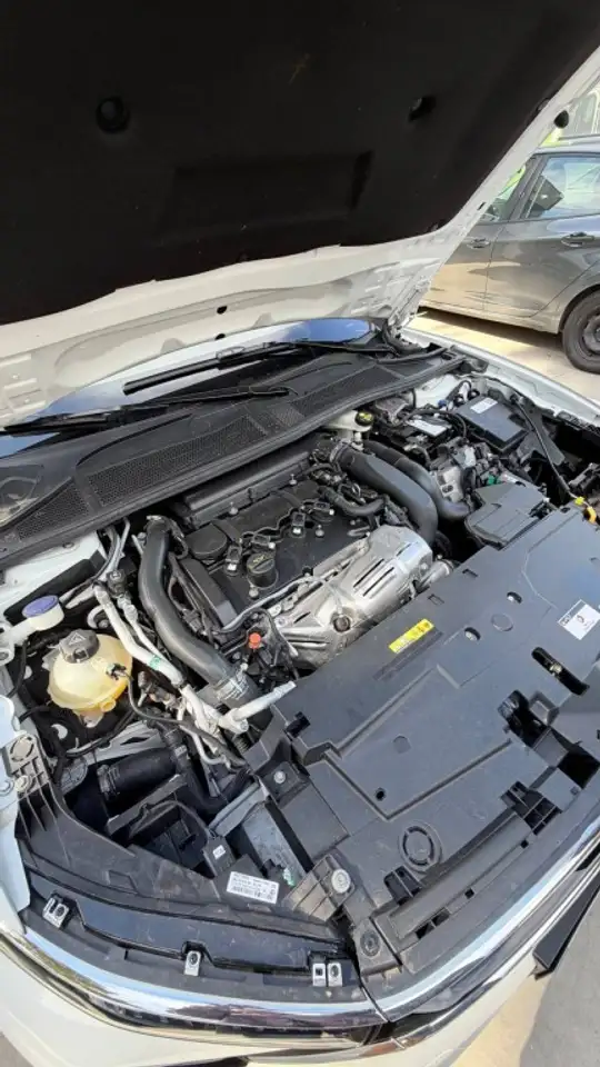 Citroen C5 X Hybrid Shine EAT8 180 — معرض صور السيارة 10
