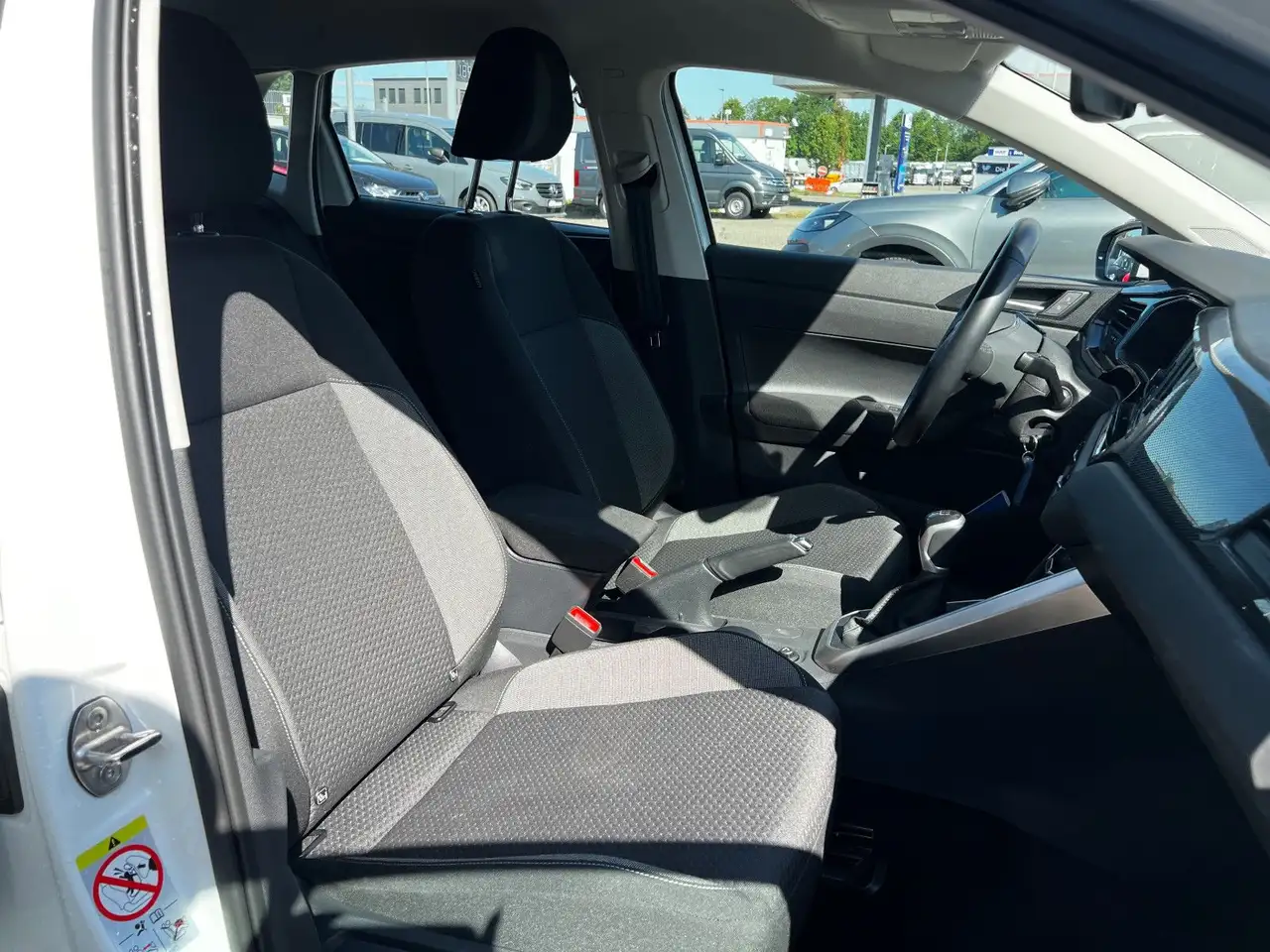 Volkswagen Polo VI Life 1,0 TSI Kamera / App-Connect — معرض صور السيارة 8