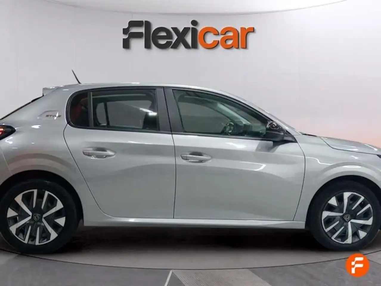 Peugeot 208 Style Gasolina 100 S&S 6 Vel MAN — معرض صور السيارة 5