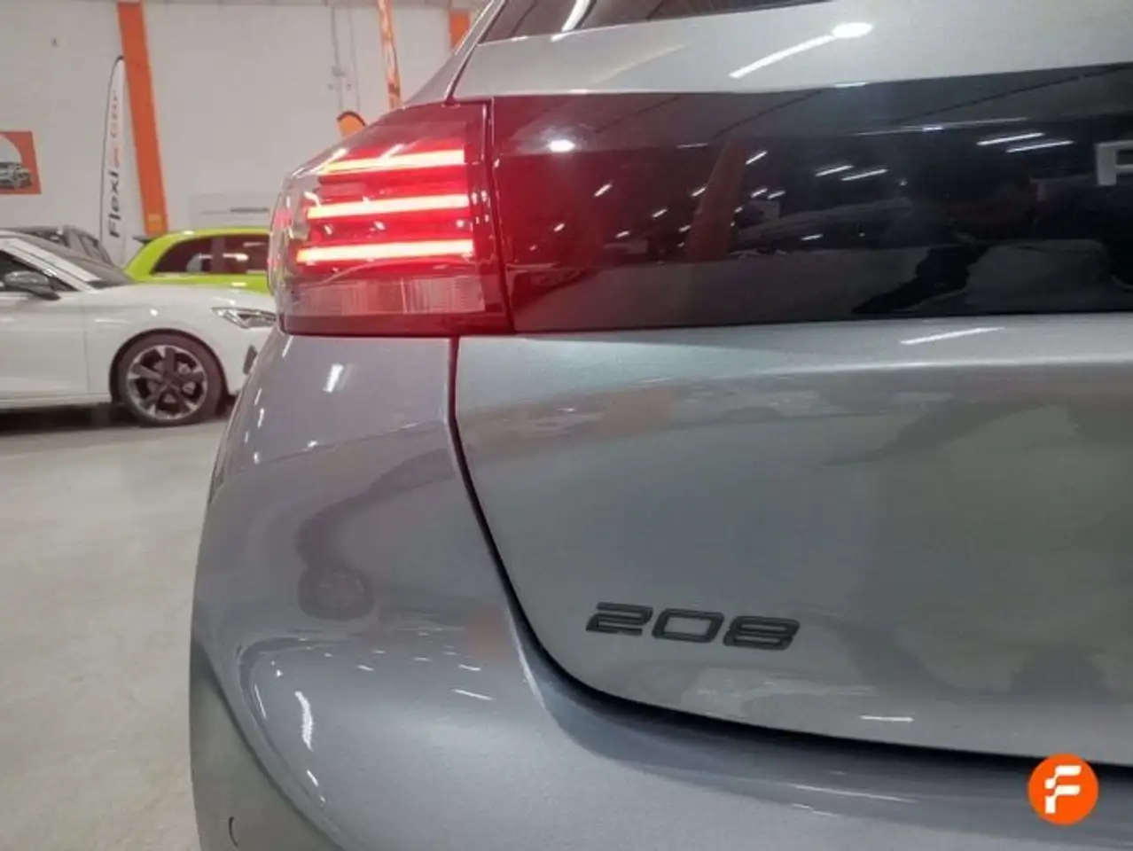 Peugeot 208 Style Gasolina 100 S&S 6 Vel MAN — معرض صور السيارة 13