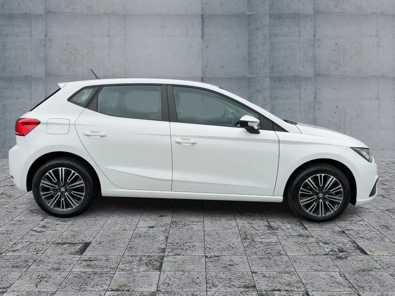 SEAT Ibiza 1.0 TSI STYLE EDITION LED+NAVI+RFK+ACC+SHZ — Galerie du véhicule 7