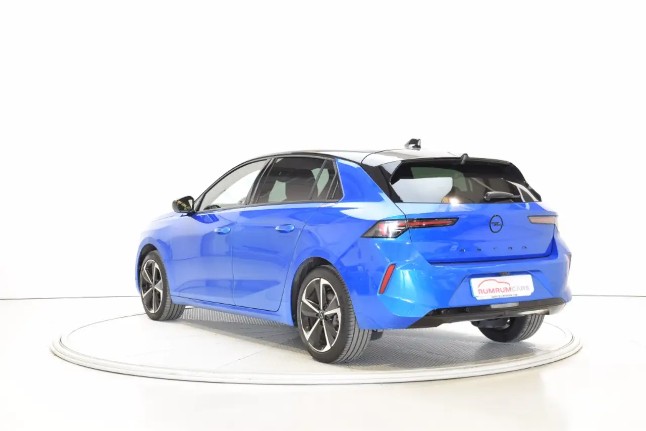 Opel Astra 1.2T XHT S/S GS 130 — Galería del vehículo 3