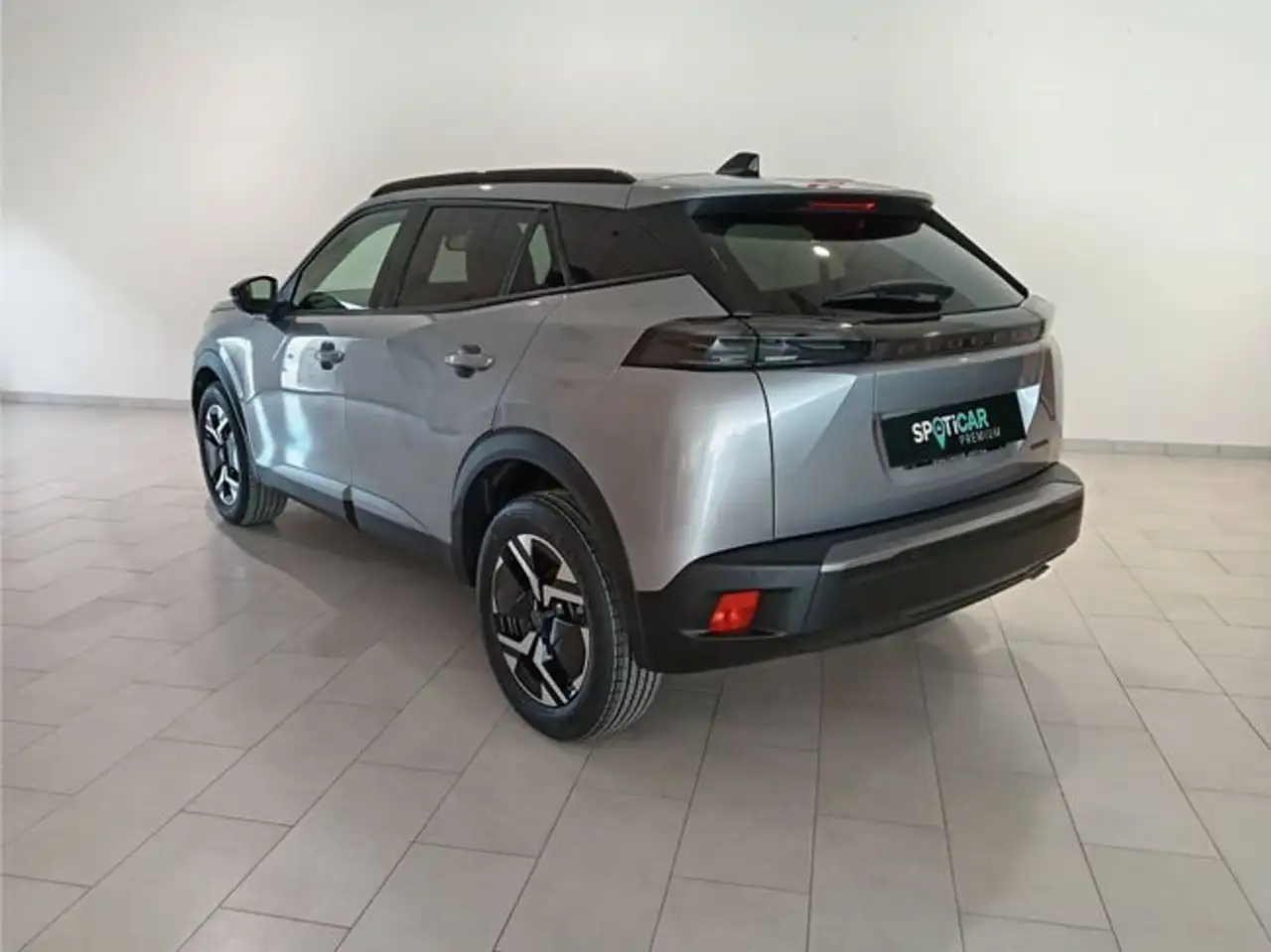 Peugeot 2008 Gasolina 100 S&S 6 Vel. MAN Allure — Galerie du véhicule 29