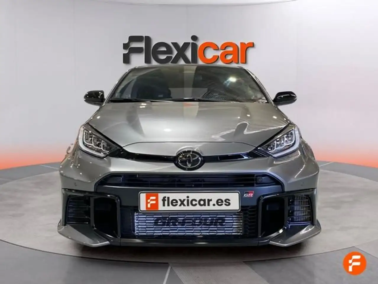 Toyota Yaris 1.6T 276 AUTOMÁTICO RZ — Vehicle gallery 2
