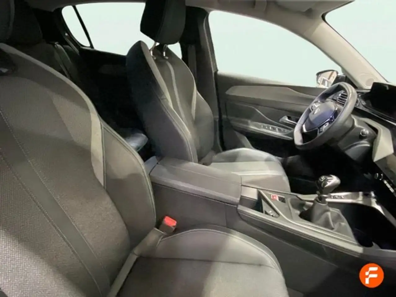 Peugeot 308 1.2 PureTech S&S Allure 130 — Vehicle gallery 9