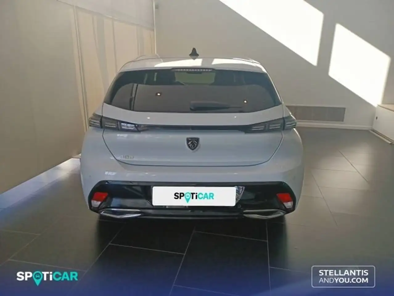 Peugeot 308 1.2 PureTech S&S Allure 130 — معرض صور السيارة 2