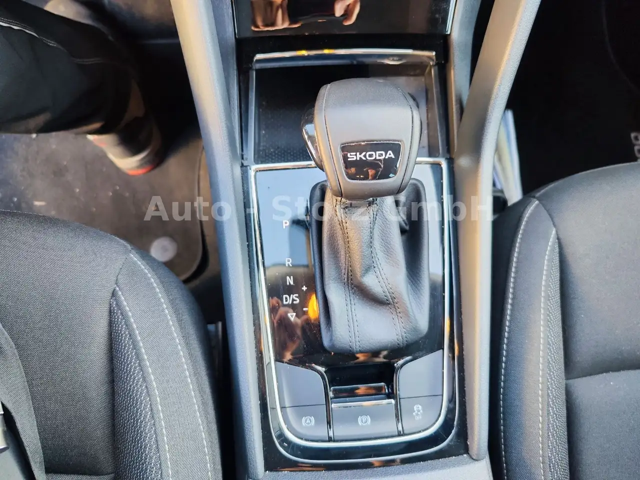 Skoda Karoq 1.5TSI DSG Selection/VC/PDC/LED/APP/CAM — معرض صور السيارة 31